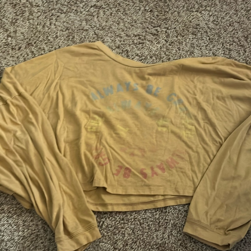 american eagle orange ish top